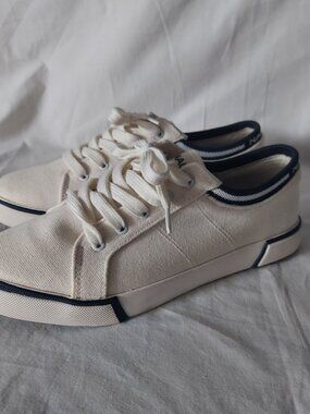 Nautica Women’s Canvas Sneakers Size 8.5 White Navy Lace Up